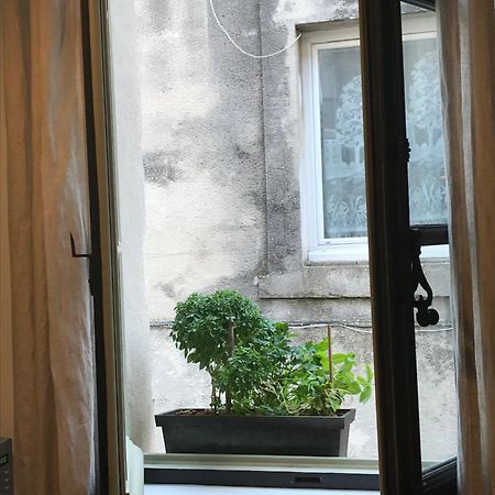 Studio De Charme A La Roquette Арль Екстер'єр фото
